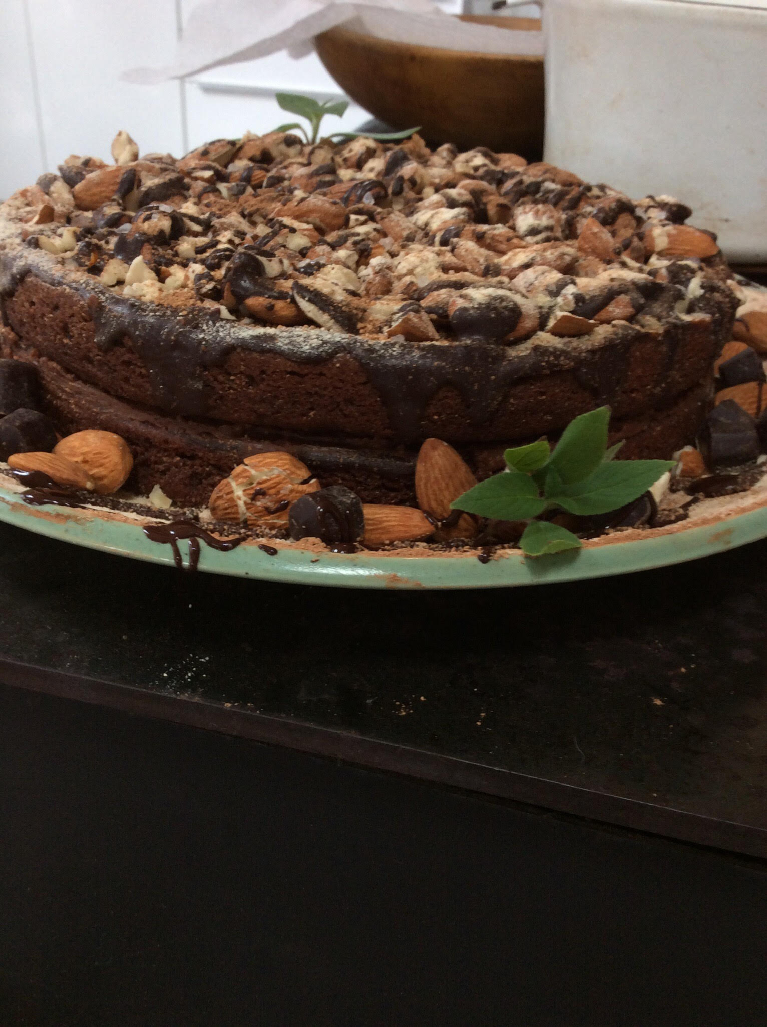 Almond chocolate cake